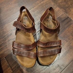 NAOT Kayla Strappy Buffalo Leather Sandal. Women's 5/5.5 36